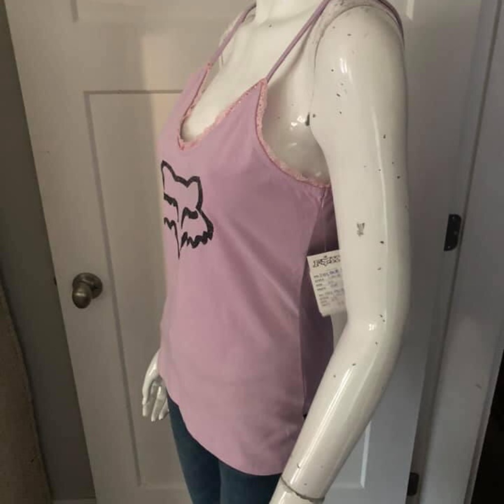 Fox Lace Tank - Picture 4 of 5
